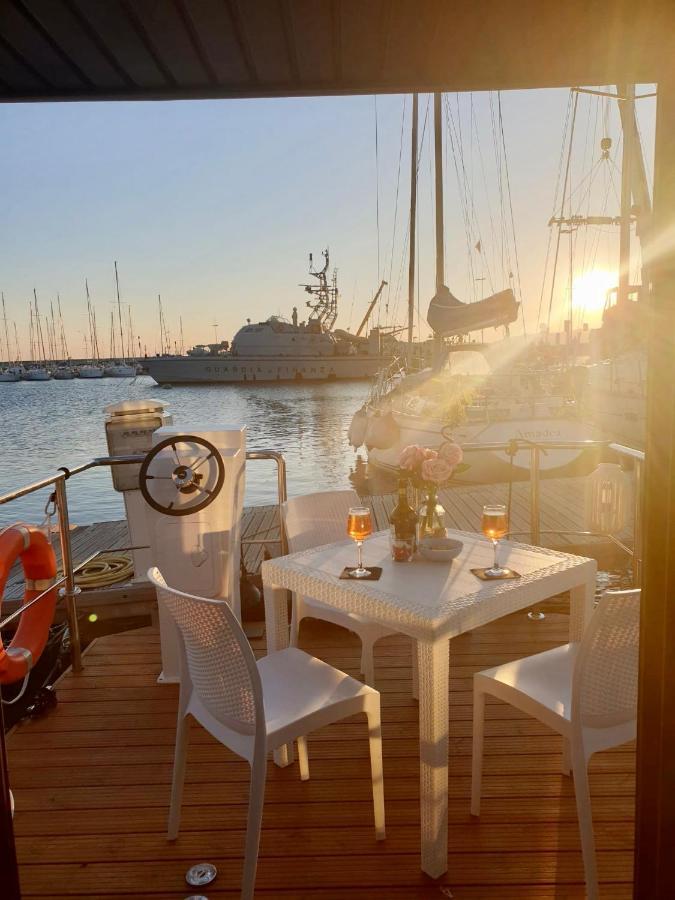 Hotel Houseboat Seabreeze Alghero Exterior foto